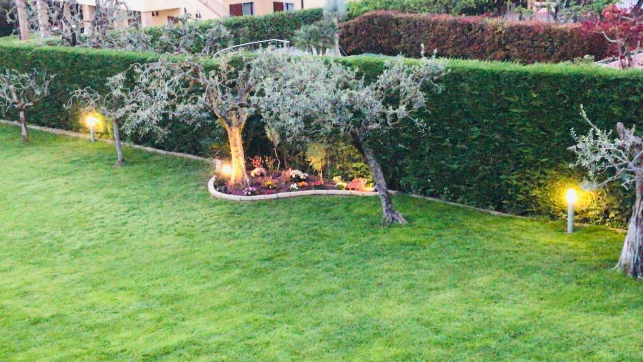 Lhv Garda Lake - Private Pool And Spa Bardolino Zewnętrze zdjęcie