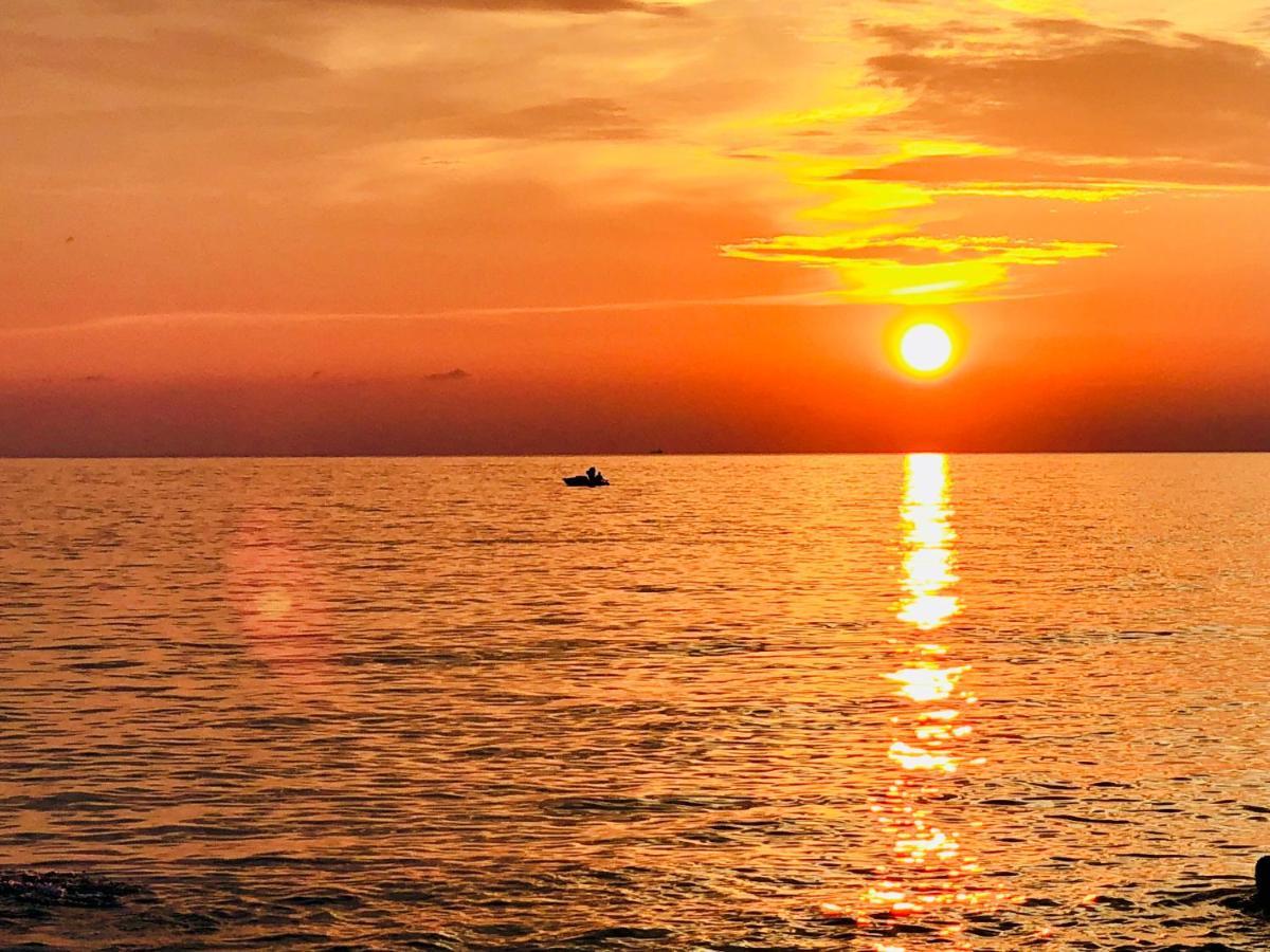 Lhv Garda Lake - Private Pool And Spa Bardolino Zewnętrze zdjęcie