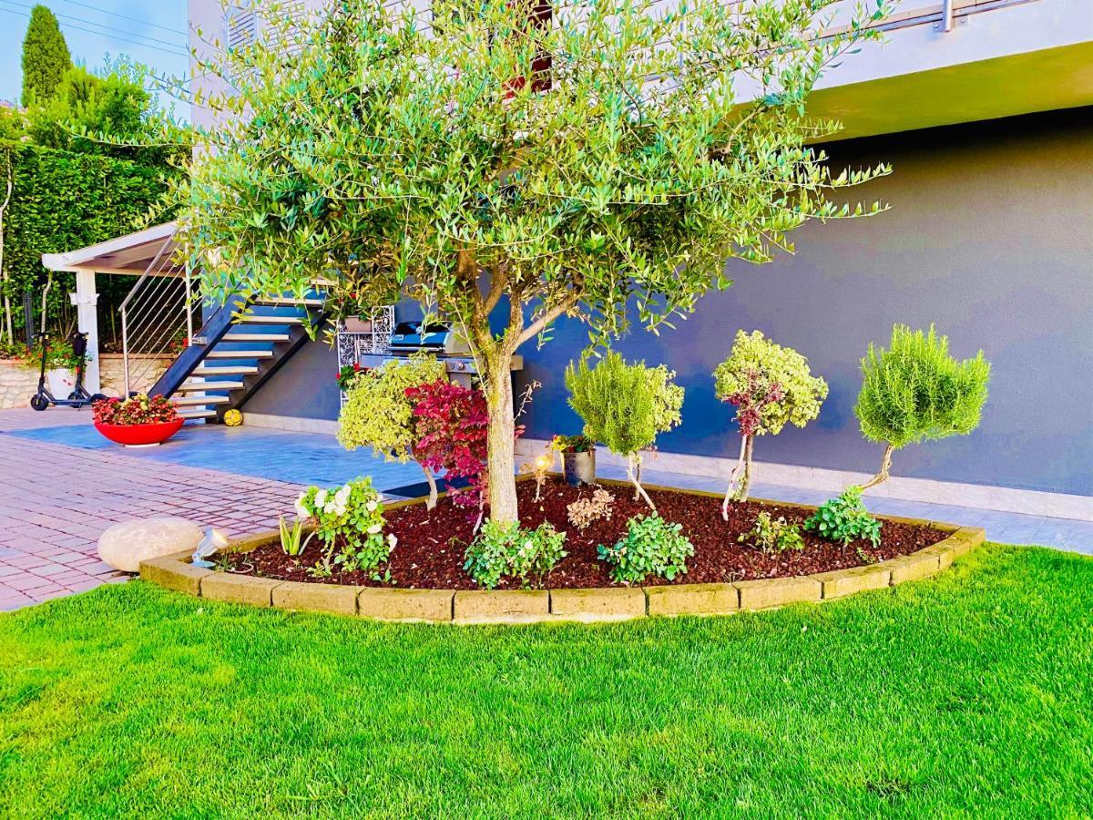 Lhv Garda Lake - Private Pool And Spa Bardolino Zewnętrze zdjęcie